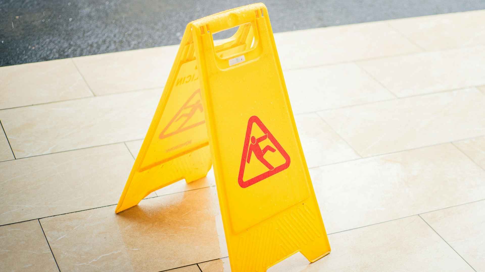 Slip and Fall Lawyer image